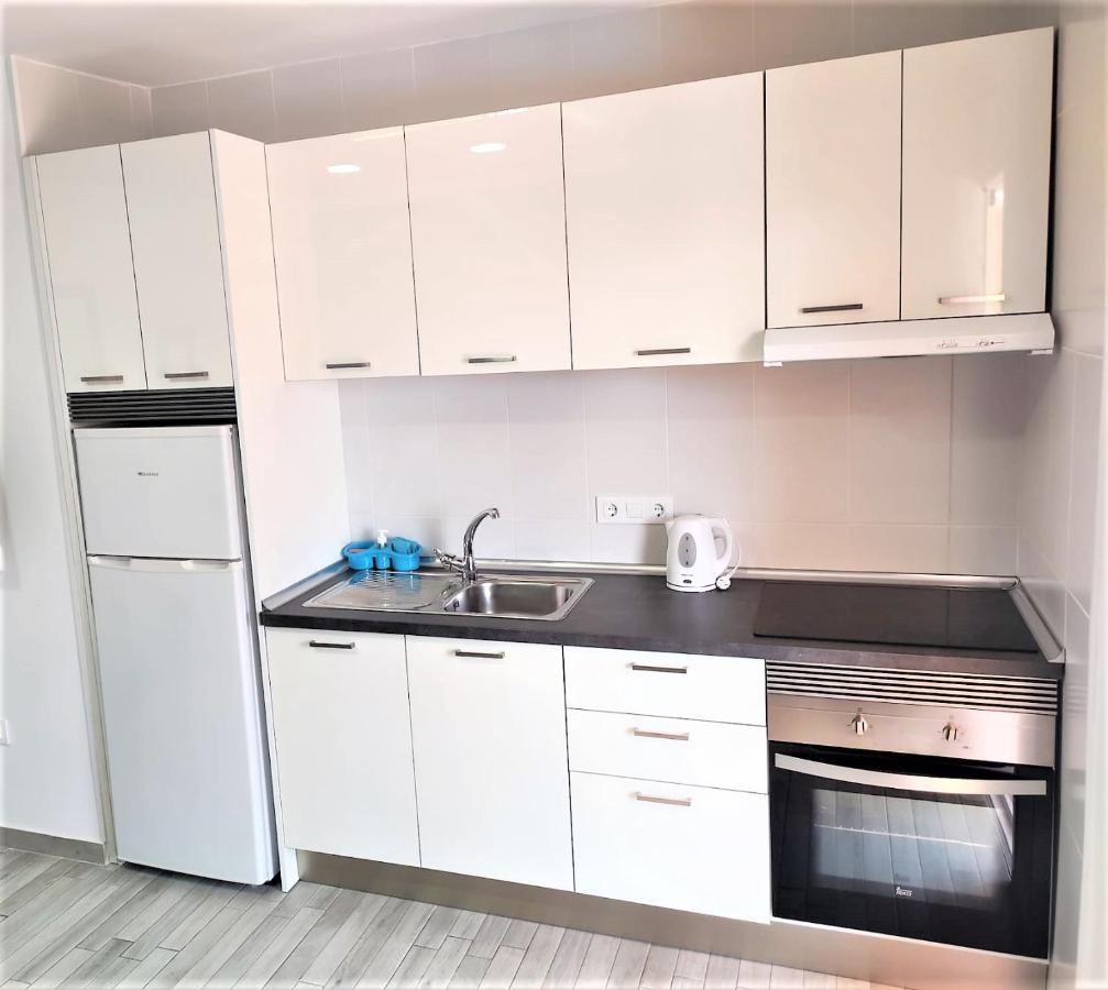 Cris Sol Apartments لوس كريستيانوس المظهر الخارجي الصورة