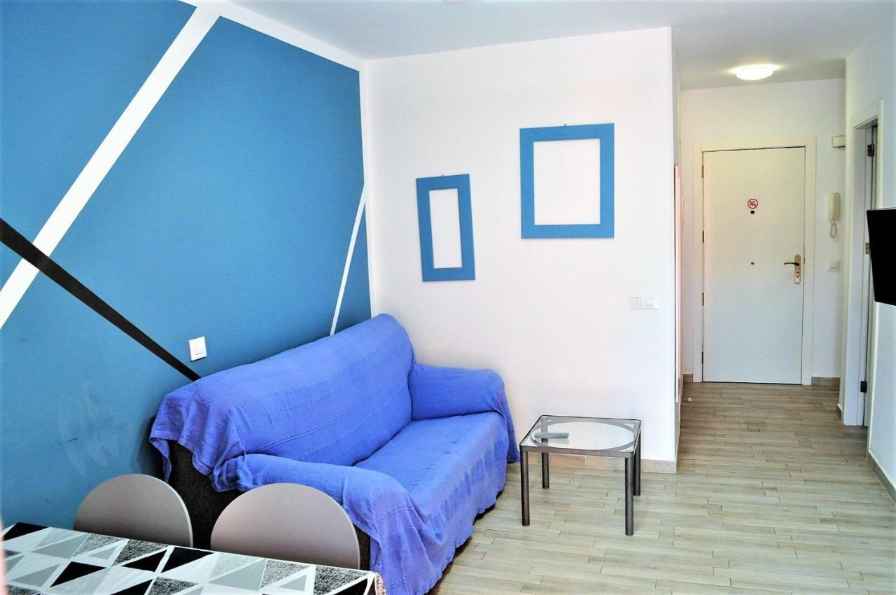 Cris Sol Apartments لوس كريستيانوس المظهر الخارجي الصورة